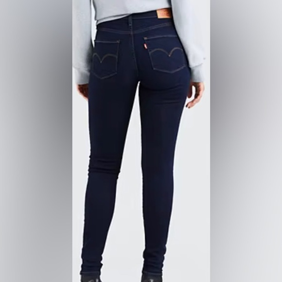 Levi’s 721 Dark Wash High Rise Skinny Jeans - Picture 3 of 7